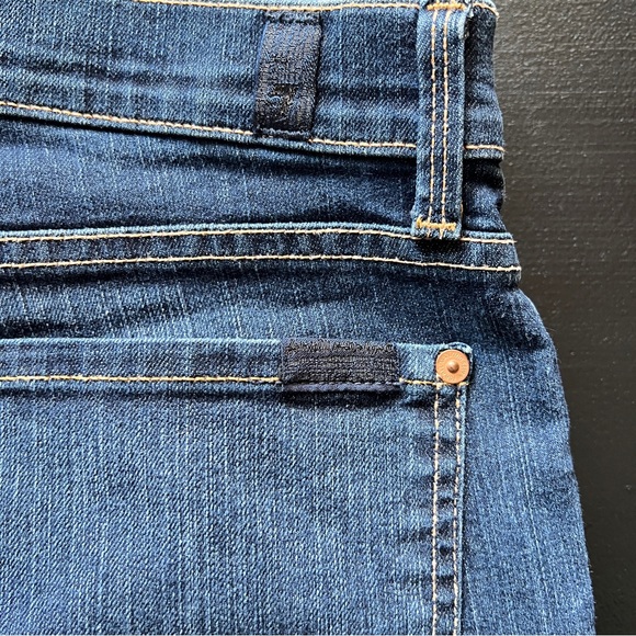 7 For All Mankind Straight Leg Dark Wash Denim Women’s Size 31 - Picture 9 of 9
